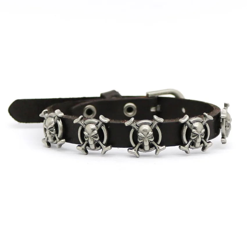 

HOT Fashionable Men 's Bracelet 2017 Women' s Leisure Leather Bracelet Skull Head Silver Charm