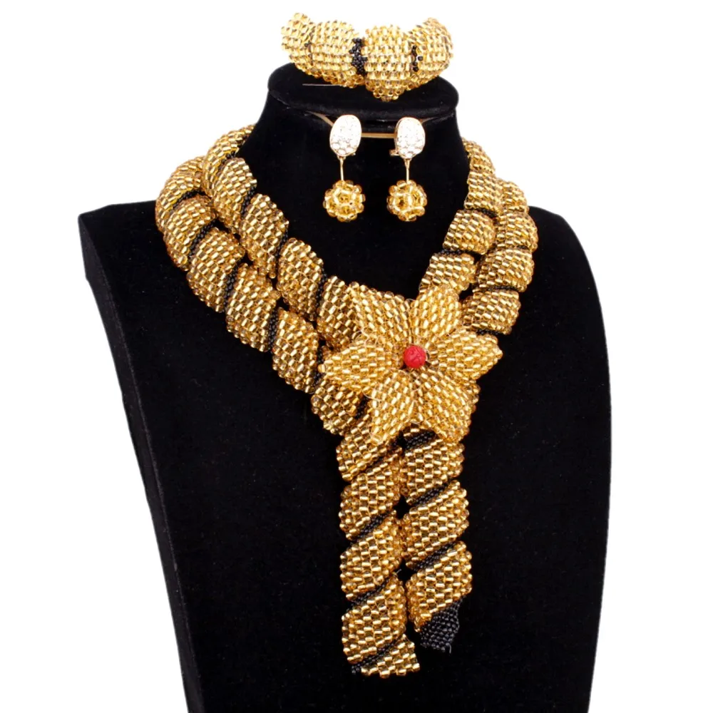 Collana di perline Collana africana Gioielli Gioielli per il corpo Gioielli da spalle Gioielli per il corpo Accessori africani Gioielli di lusso 
