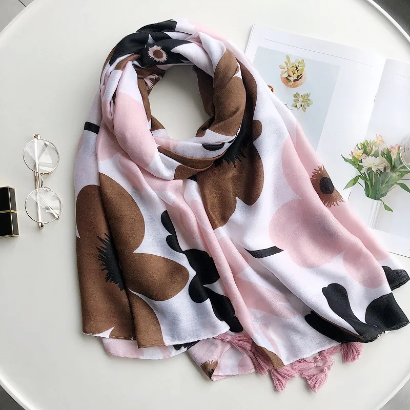

2019 Newest Beautiful Cotton Flower Print Tassel Scarves Shawl Women Long Floral Tassel Wrap Hijab Muffler Free Shipping