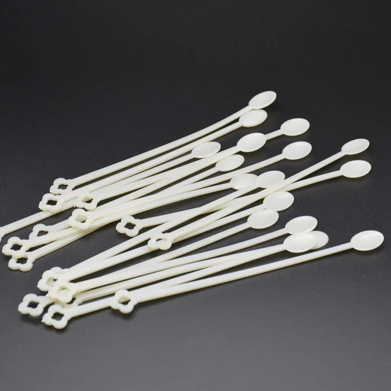 

100pcs/bag Spoon Shaped False Nail Tips Sticks Practice Display Nail Polish Gel Color Chart Display With Metal Rings