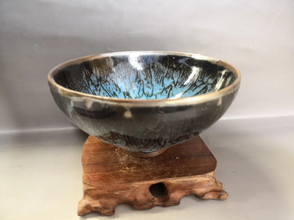 

Chinese old porcelain Jun Porcelain bowl