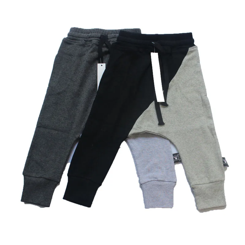 Baggy pants kids Mix and match fashion favorites with new baggy pants. Choose jewelry and handbags to perfectly complement an office look or go for handbags and sweaters for a casual look. Find sweaters, tunic tops, jackets and blazers that will all look great with a loose-fitting pair of pants. You can find all the accessories you need to complete your look.