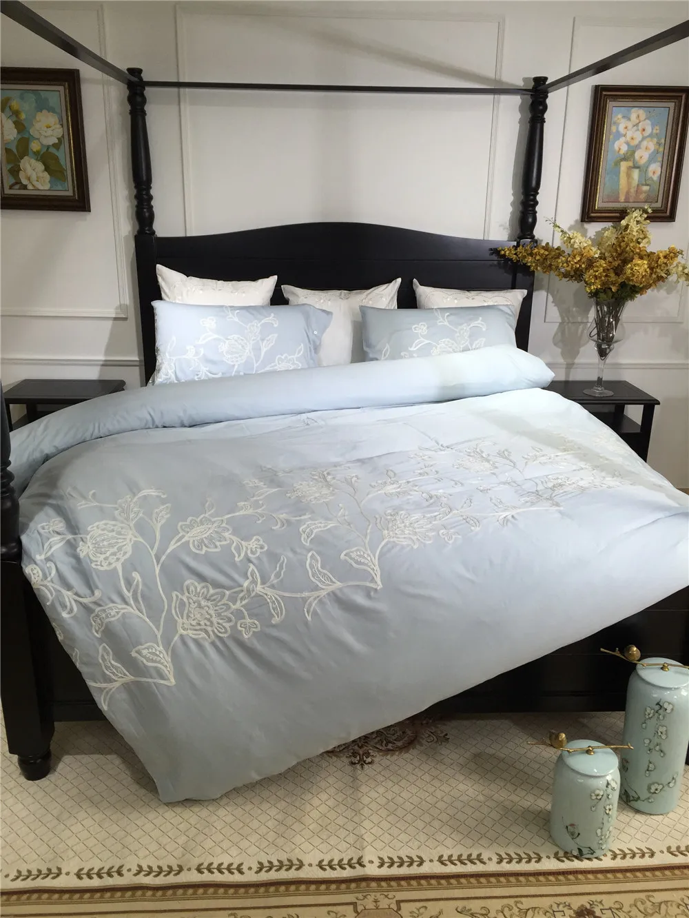 4PCS 100 Cotton 60S Sateen fabric with Luxury Embroidery bed linen Light blue duvet cover white