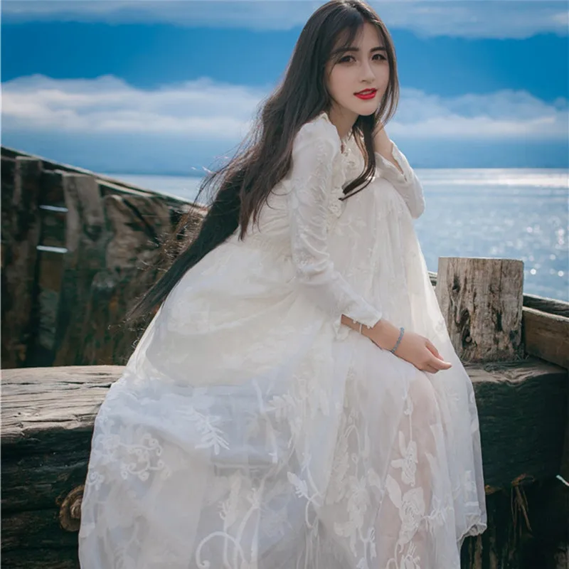 

Vintage Women Spring Autumn Luxury Embroidery Yarn Hook Flower Lace Dress Seaside Holiday Fairy White Dress Maxi Party Dress