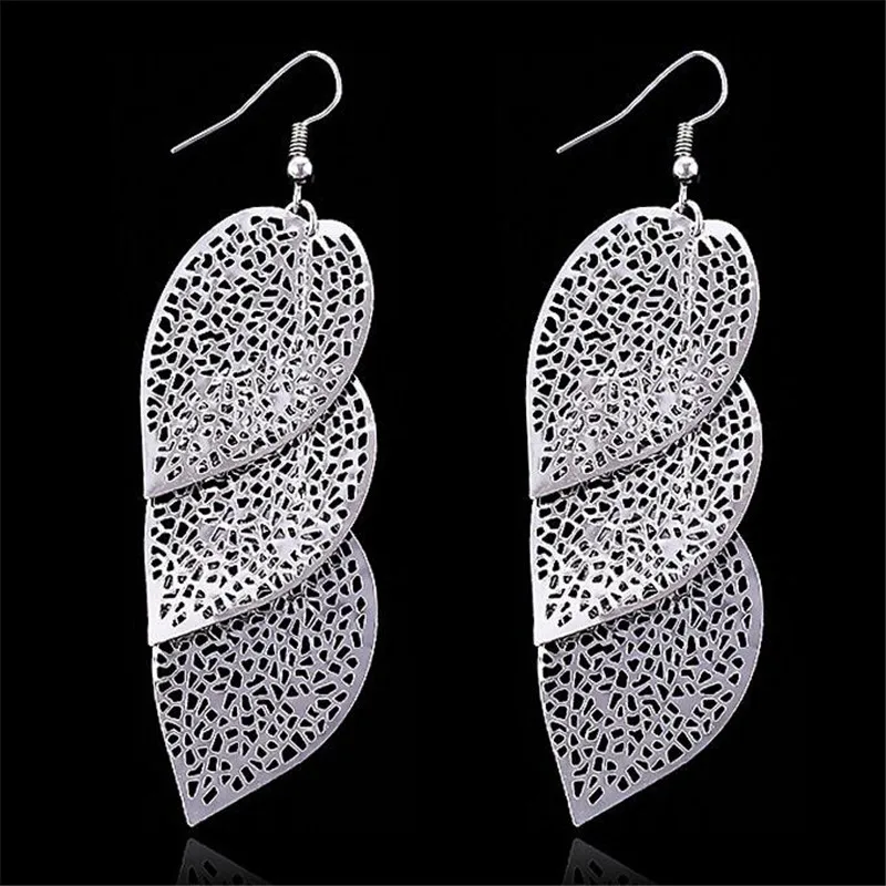

2018 New Female Boucles d'oreilles Pour les Femmes Fashion Color Cut Openwork Metal Leaf Vintage Earrings For Women R045