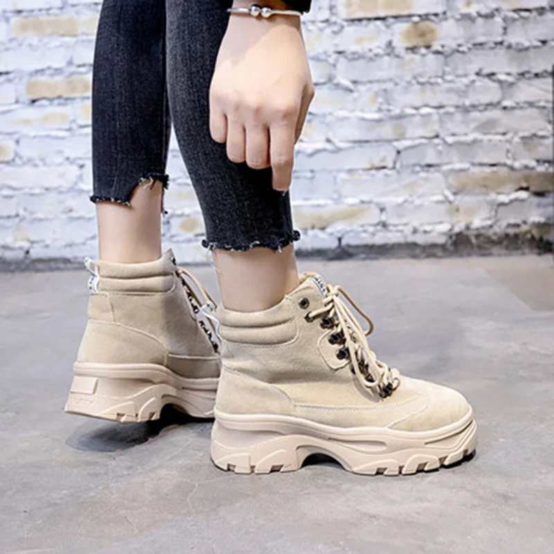 

2019 British thick bottom women snow lace boots Martin boots ankle boots for women military rivet brand boots winter women shoes