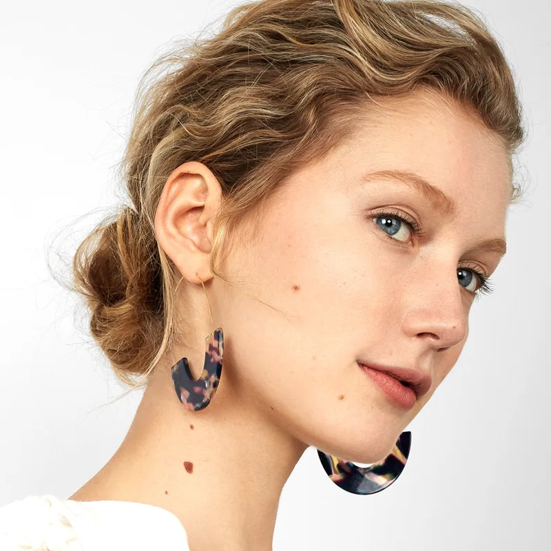 

2019 New Fashion Leopard Print Acrylic Earrings Big Hook Special Design Semicircle Resin Long Drop Women Earrings Jewelry