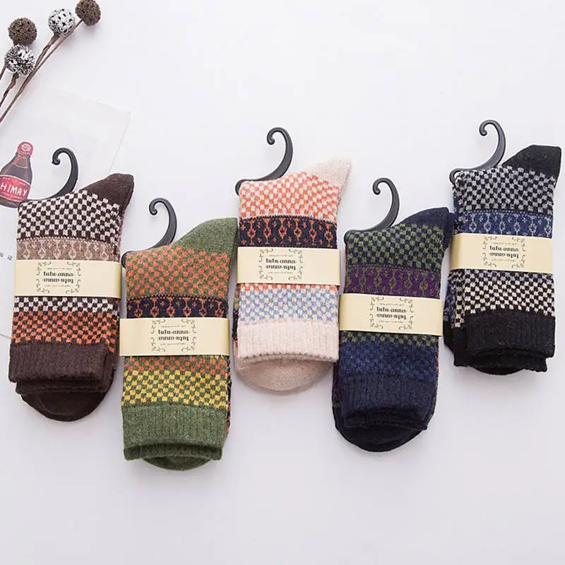 Vintage Men Wool Socks Ethnic Style Geometric Plaid Socks Fashion Male Striped Middle Tube Sock Winter Warm Man Cotton Clothing (21)