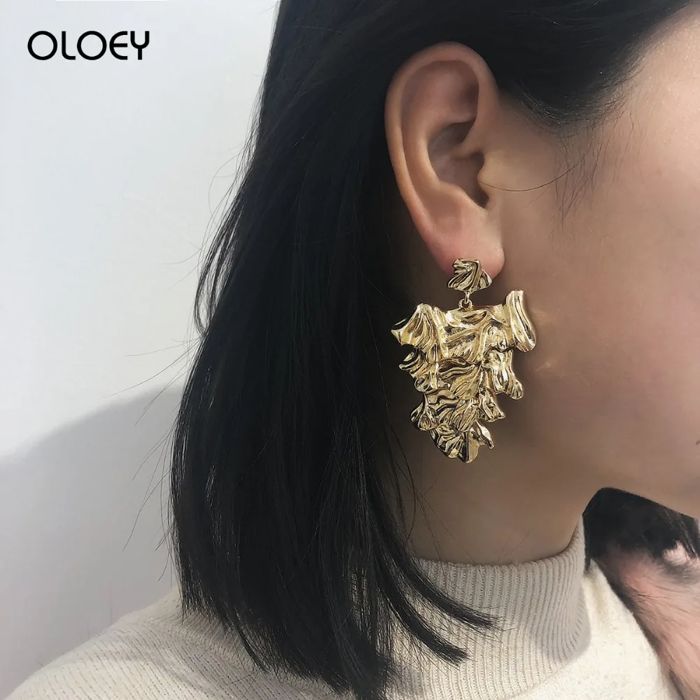 

OLOEY Creative Retro Shaped Drop Earrings For Women Female Abstract Leaf Irregular Long Earrings Jewelry Accessories Gifts Lady