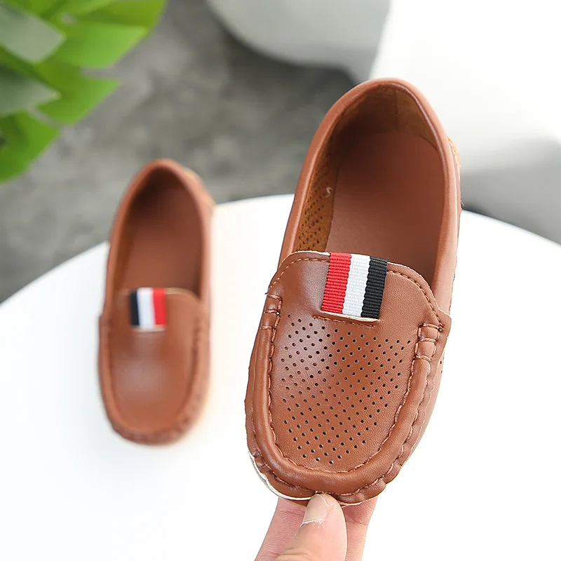 الربيع الخريف الطفل طفل صبي الاطفال بو الجلود لينة تنفس الأحذية الفتيان المتسكعون الأطفال أحذية الانزلاق على أحذية الأطفال