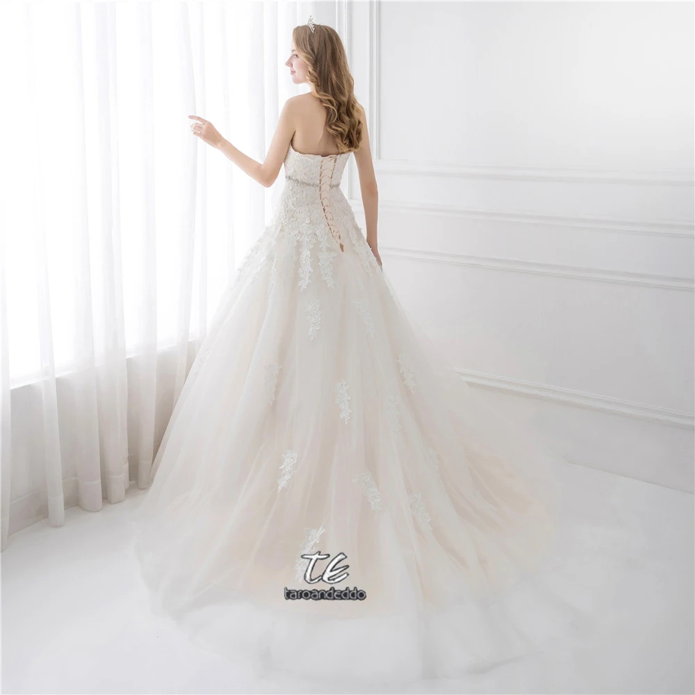 Sweetheart Light Champagne Lace Applique Wedding Dress