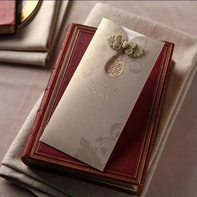 CW2051 gold Chinese Wedding Invitation Card with Cheongsam ...