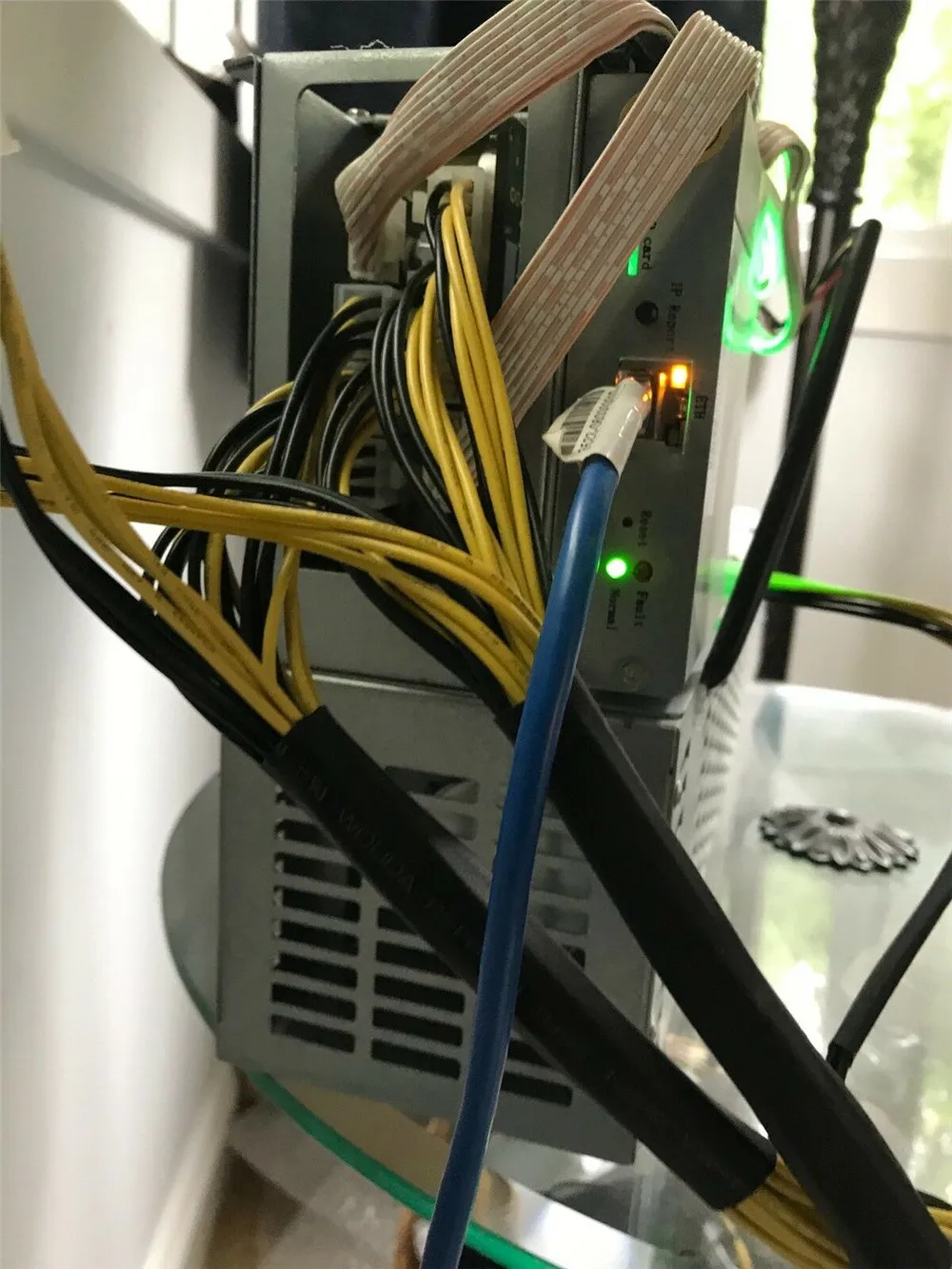 Б/у бесшумный Майнер Antminer R4 8TH/s BTC BCH экономичный чем S9 S11 S17 T9 + T17 для офиса или