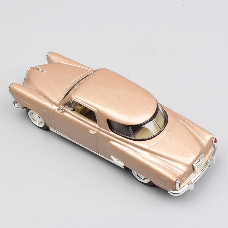 Goede Kid s 1 43 Schaal merk mini classic 1950 STUDEBAKER CHAMPION Deluxe metal gegoten gedetailleerde replica auto voertuig hobby nieuw in doos