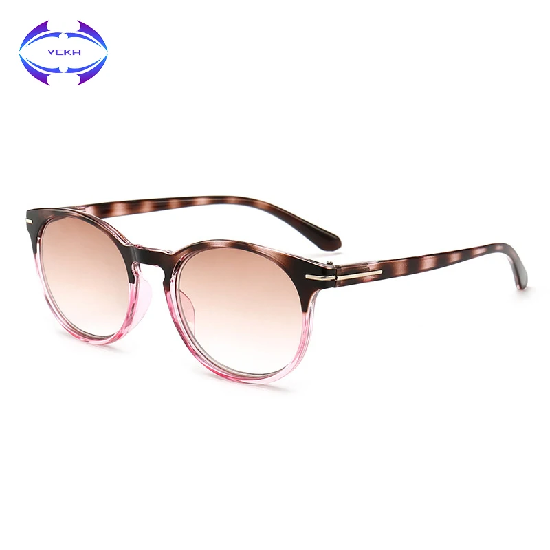 

VCKA Men Reading Glasses Sight Gradient Grey Lens Anti UV400 Glass Spectacles Gafas Lectura Retro 1.0 1.5 2.0 2.5 3.0 3.5 4.0