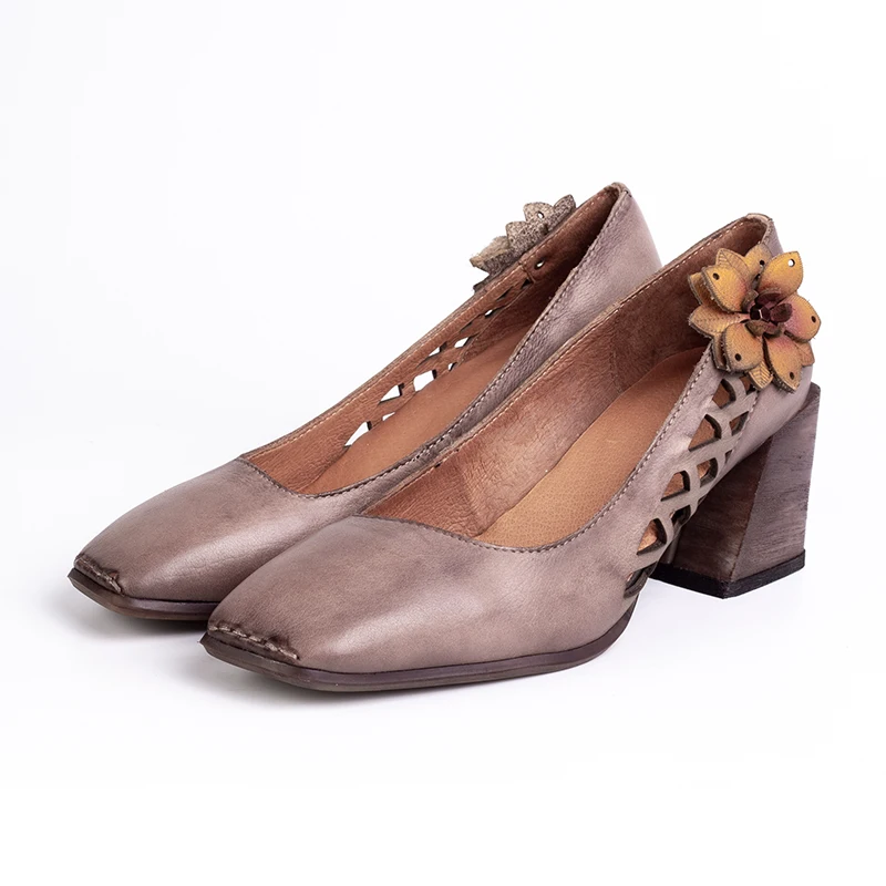 

Spring Summer New Square Head leather Sandals Hollow Flowers Women's Shoes Retro Sen Female First Layer Cowhide Coffee Fashion