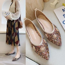 Г. Винтажные туфли на плоской подошве с острым носком женская обувь без застежки Женские китайские Мокасины с заклепками, женские осенние Мокасины женские мокасины