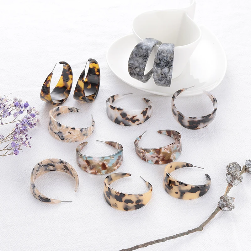 

New Round C Leopard Earrings for Women Tortoiseshell Acrylic Resin Stud Earring Fashion Jewelry Female Accessories Wholesale