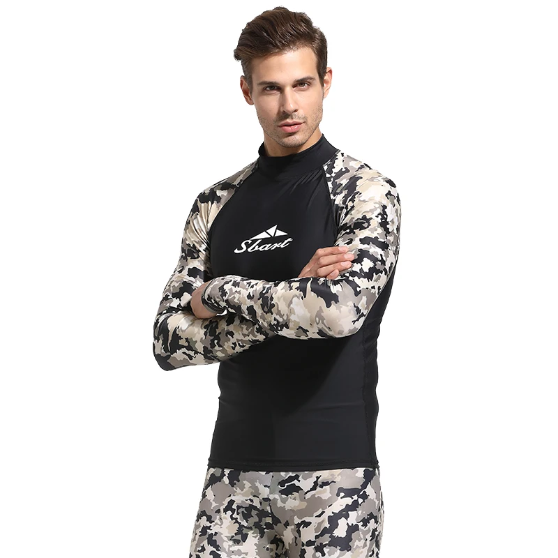 Cena Męska Camo z długim rękawem Rashguard stroje kąpielowe UPF 50 + wysypka straż sportowy topy i spodnie i spódnice podstawowe do nurkowania Surfing pływanie Sun garnitur