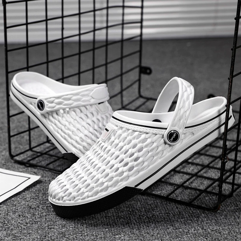 

2019 new slippers men's summer fashion wearing hole shoes men's half slippers soft bottom non-slip outdoor beach sandals