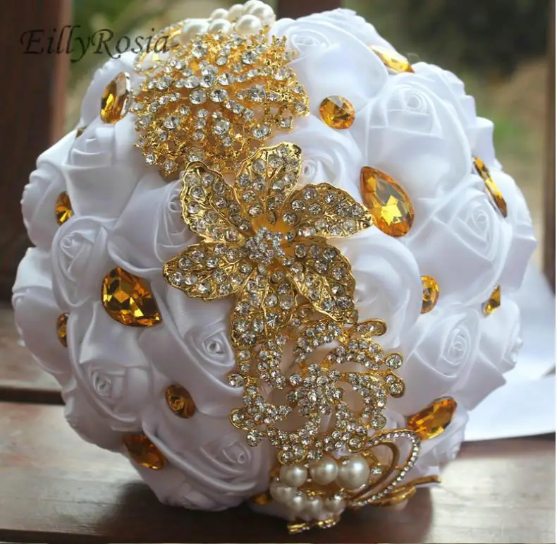 Gold brooch wedding deals