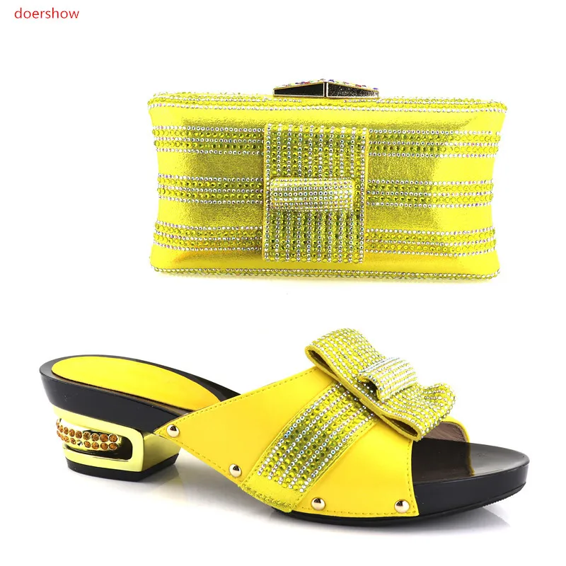 Pour Sacs Pompes Italiennes Avec Mariage Nouvelle Arrivée Mode Et Noir Partie Femmes Bleu Couleur Hv1 22 jaune Ensemble Assorti Chaussures Doershow De Sac argent fW8UnaSfx
