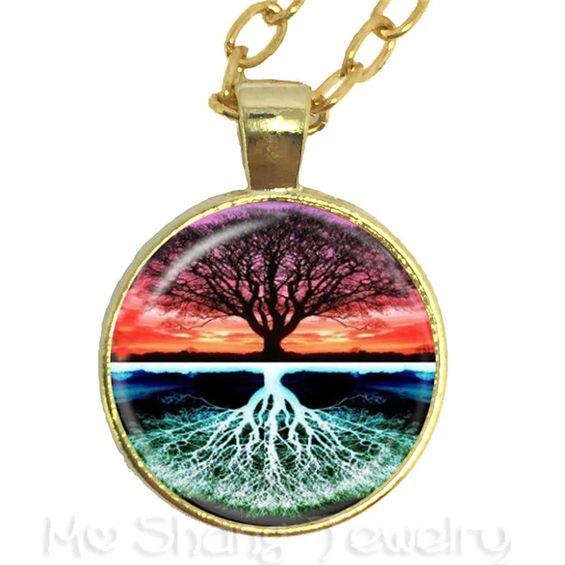 

2019Green Tree Necklace Tree of Life Glass Cabochon Pendant Accessories For Women Jewelry Creative Gift Sweater chain