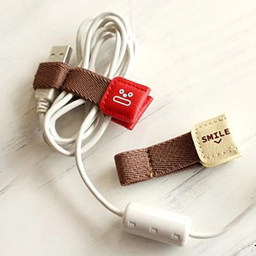 2pcs/lot Phone USB Cable Fastener Cartoon Button Bear Fixed Line Clamp Wire Organizer Clip Tidy Cord Holder Bobbin Winder | Дом и сад