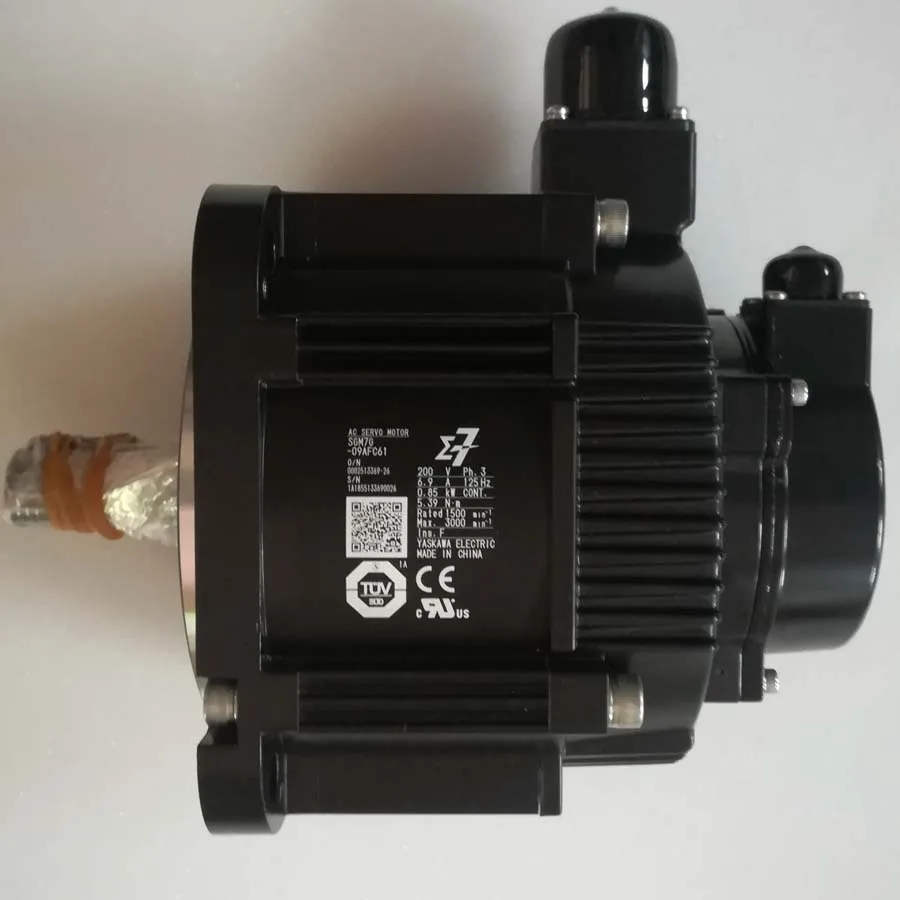Yaskawa SGM7G-09AFC61 servo motor02