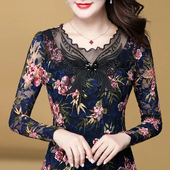 

Hollow Out Women Spring Autumn Style Lace Blouses Shirts Casual Long Sleeve Patchwork Spliced O-Neck Blusas Tops DF2603