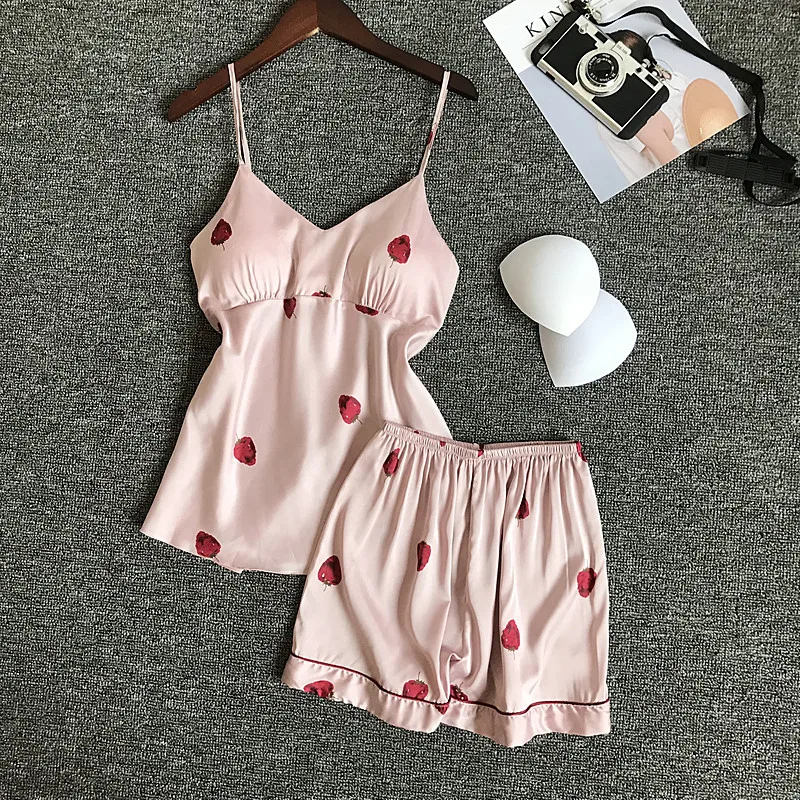 

Strawberry Parttern Women Satin Sleepwear Silk Pajamas with Chest Pads Nightwear Homewear Pijama Cute Home Wear Pyjama