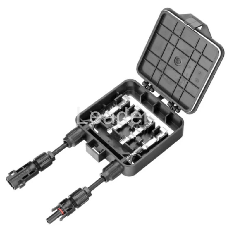 

10 pcs/lot hot selling 4way PV Combiner Box pv Junction Box for Solar Energy System, 3 Diodes Solar JB with MC4 Connector XH0200