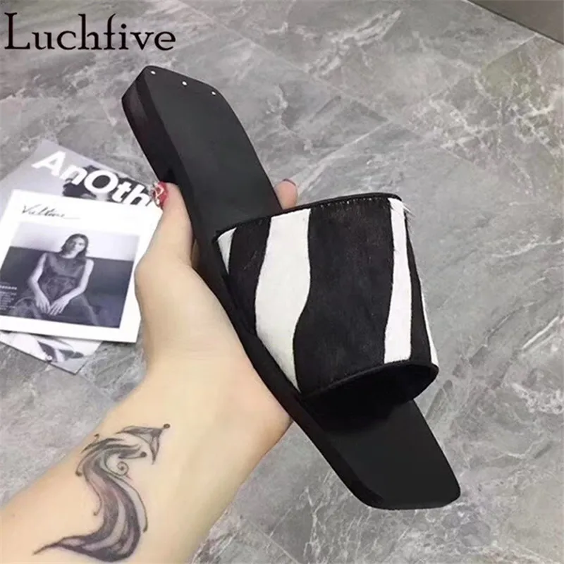 

2018 Newest horsehair Flat Slippers women Cozy Outdoor flip flops runway style Zebra Stripe Lazy summer beach Shoes slides
