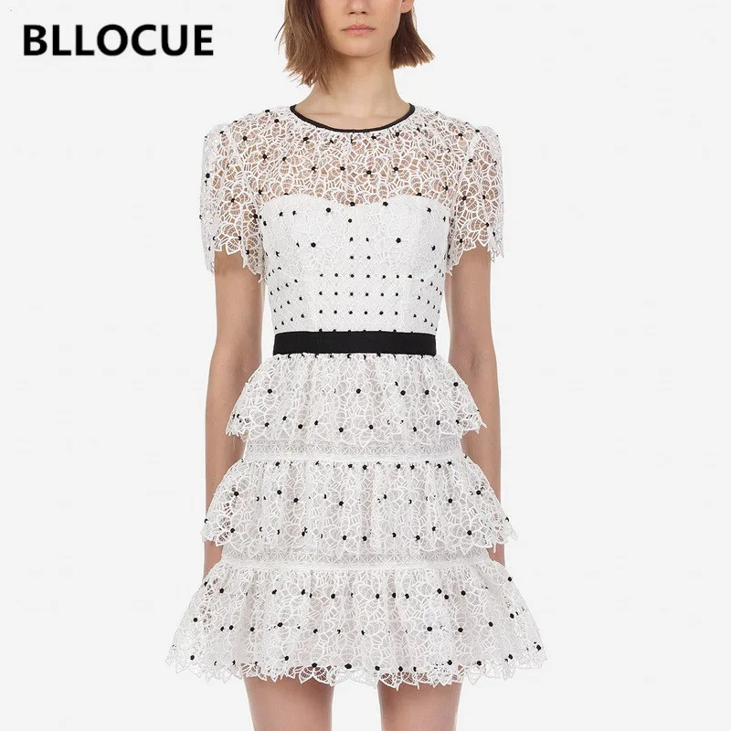 

BLLOCUE 2019 Summer Luxury Runway Self Portrait Dresses Women Short sleeve Summer Lace Hollow Dot Cascading Cake Dress