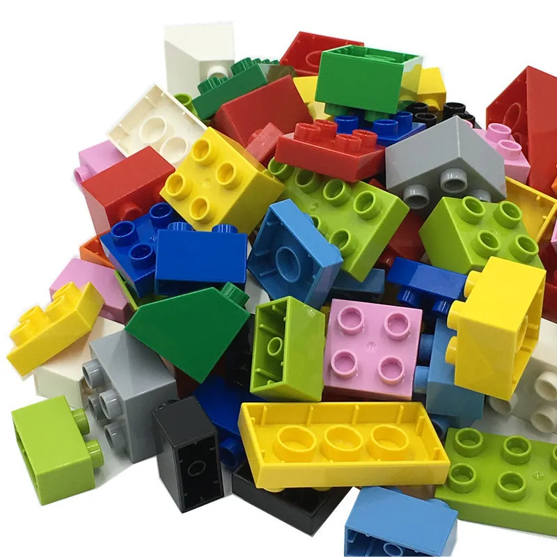 10551205905_1589916803