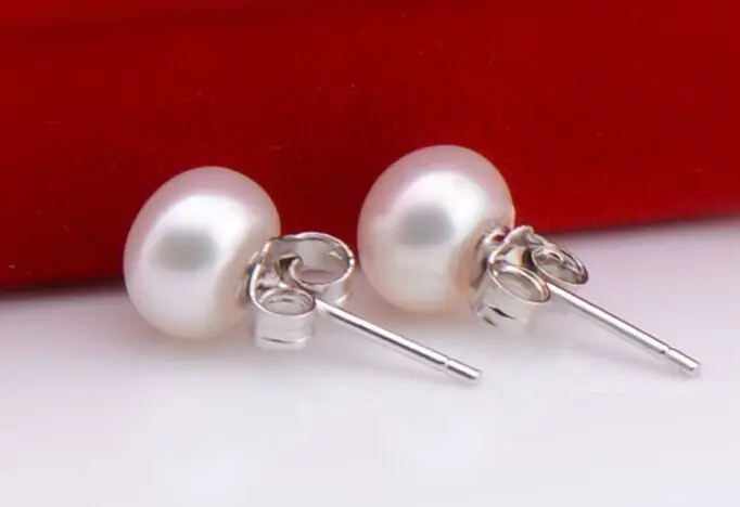 

PAIR OF HUGE 11MM SOUTH SEA WHITE PEARL EARRING 14K