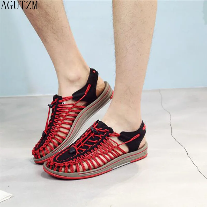 

Summer sandals men baotou tidal current beach shoes sports hollow wading shoes weave breathable leisure shoes Q77