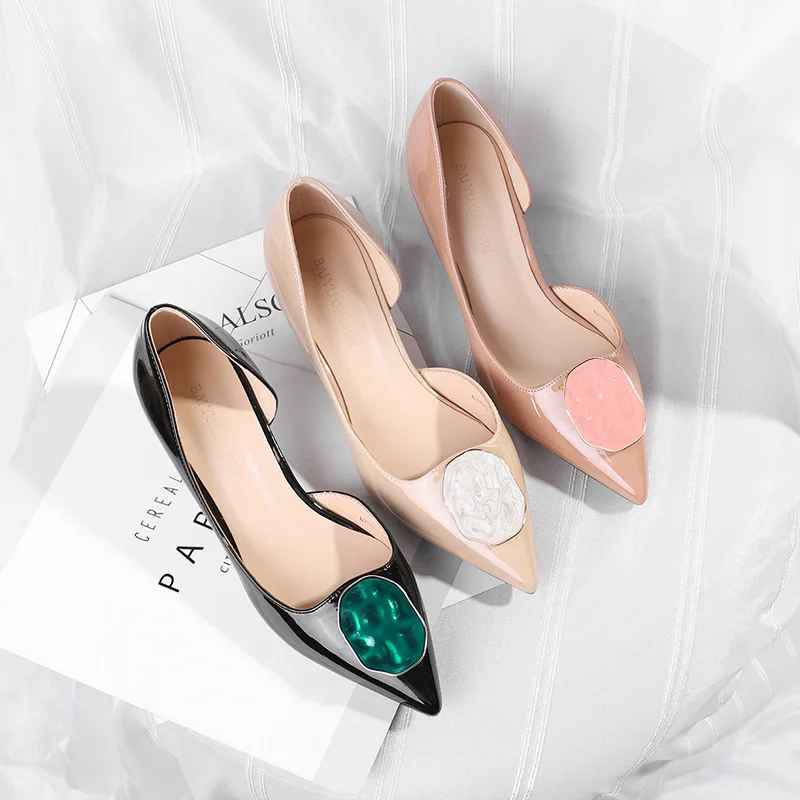 

Autumn 2019 New Shoes Woman Cat Thin High Heels Patent Leather Pointed Toe Crystal Beading Sexy Ladies Party Wedding Shoes 5CM