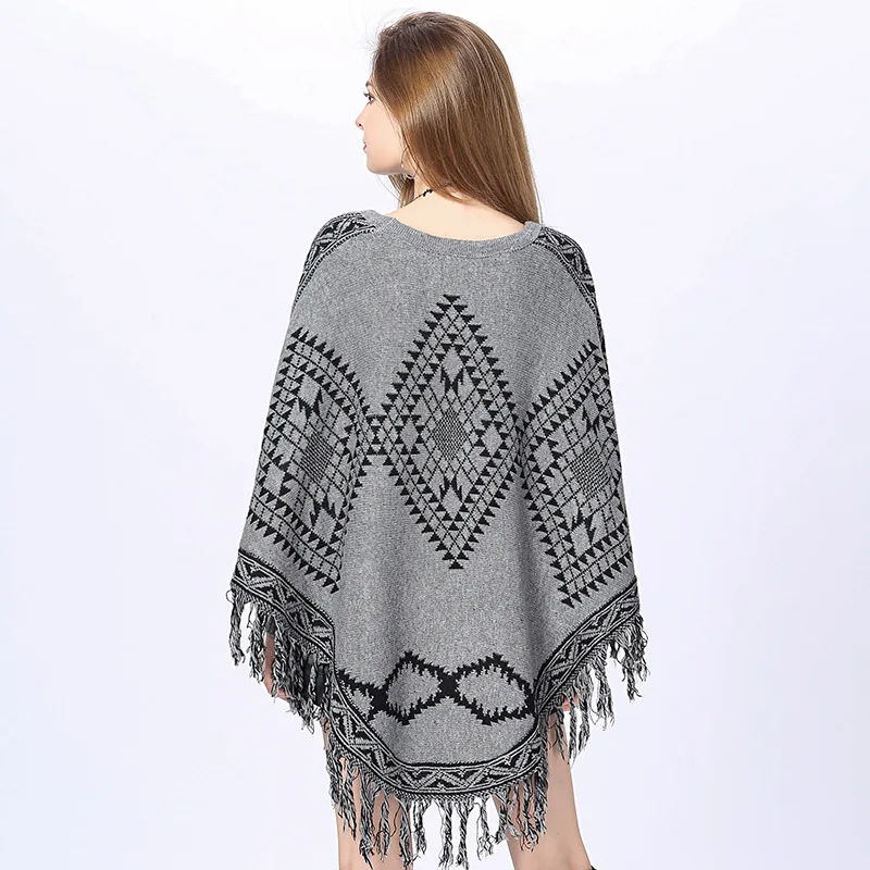 Plus Size Women Capes Patchwork Loose Poncho 2018 Autumn Winter Knitted Bat Sleeves Sweater Triangle Tassel O Neck Pullover Coat