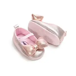 Для маленьких девочек обувь для малышей младенцев Первые ходунки для новорожденных Осень Мягкая подошва Нескользящая бант PU обувь