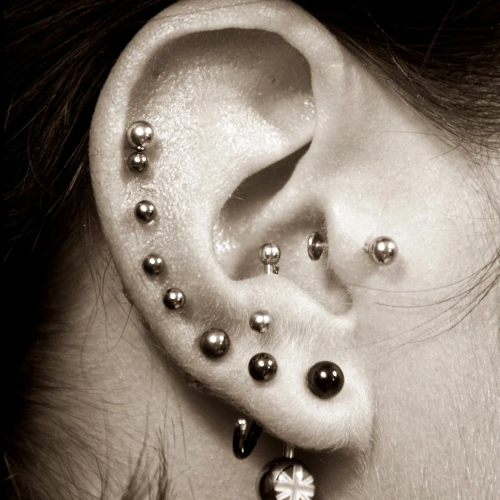 ear_piercings-778x1024