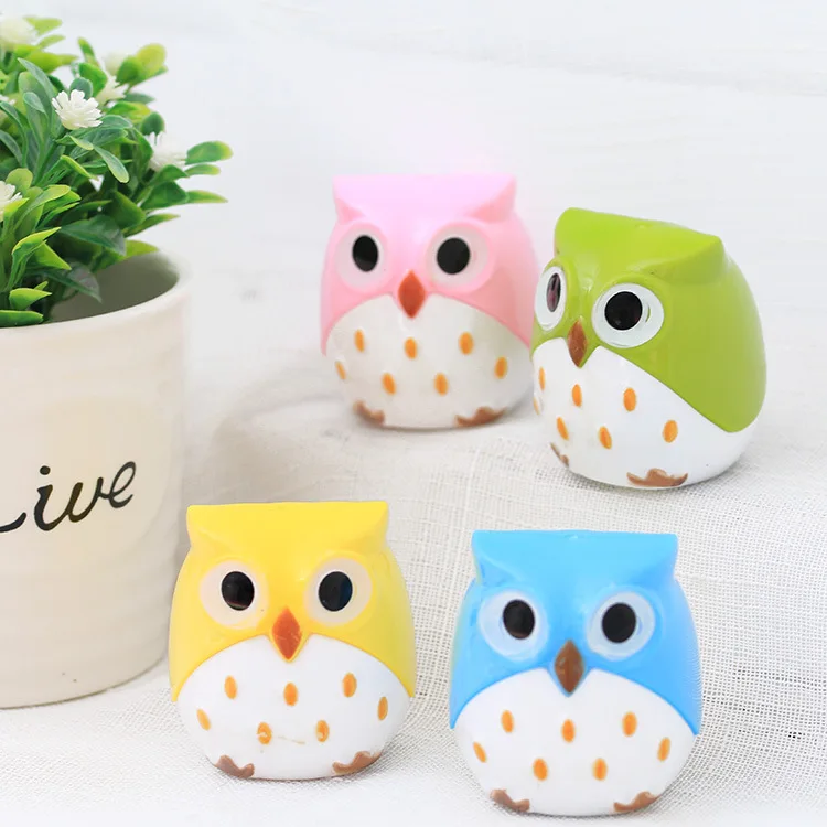

Owl Rabbit Carrot pencil sharpener Cute Dinosaur Double hole hand mechanical Cutter Knife stationery gift school supplies