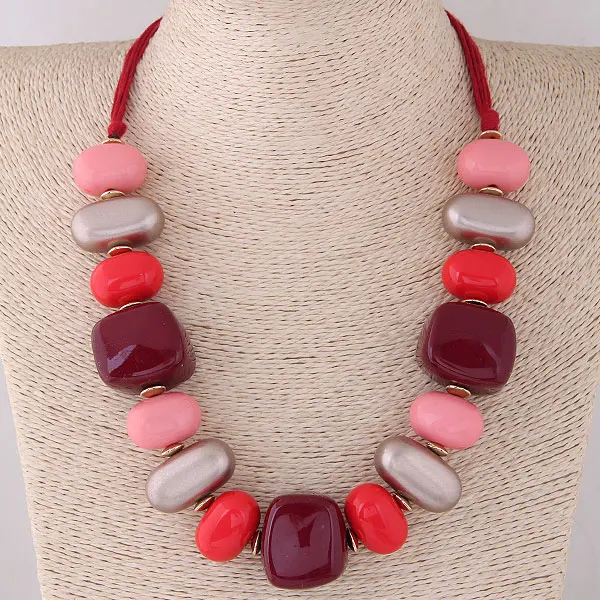 Новые милые богемные женские короткие ожерелья геометрические бусины кулон карамельные цвета Чокеры высококачественные ожерелья модные ювелирные изделия - Окраска металла: red