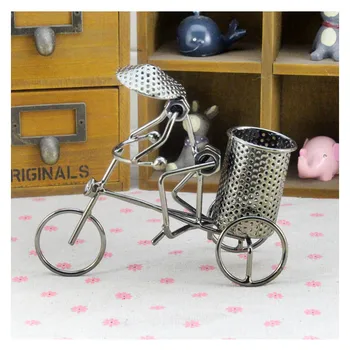 

Fashion Metal Crafts Small Iron Man Band Pen Holder Home Office Decor Creative Pen Holder Ornaments Furnishing Articles Gifts