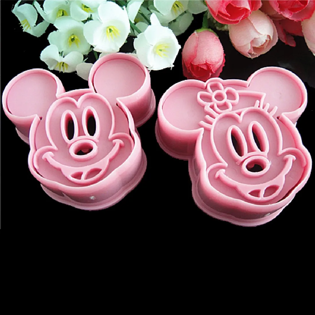 

2pcs/lot Mickey Minnie Fondant Cake Cookie Decorating Sugarcraft Mold Plunger Cutter Cake Decorating Tools