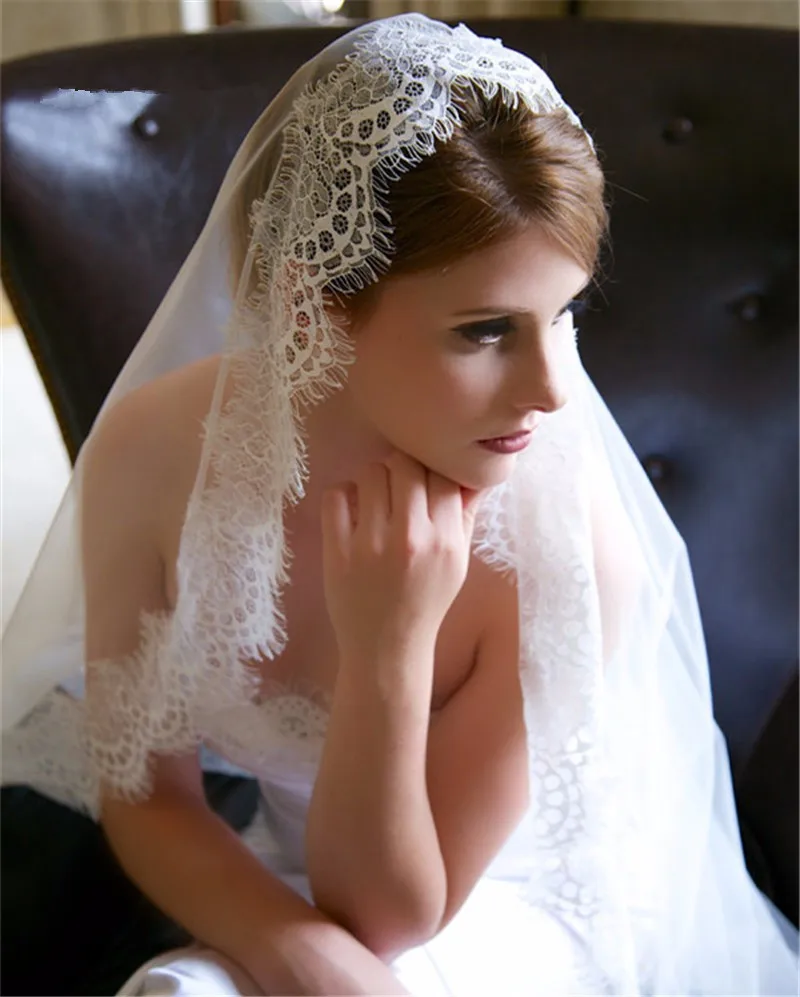 

2019 New 3M Long Bridal Veil Eyelash Lace Edge Long Beaded Beil White/Ivory Wedding Veil One-Layer