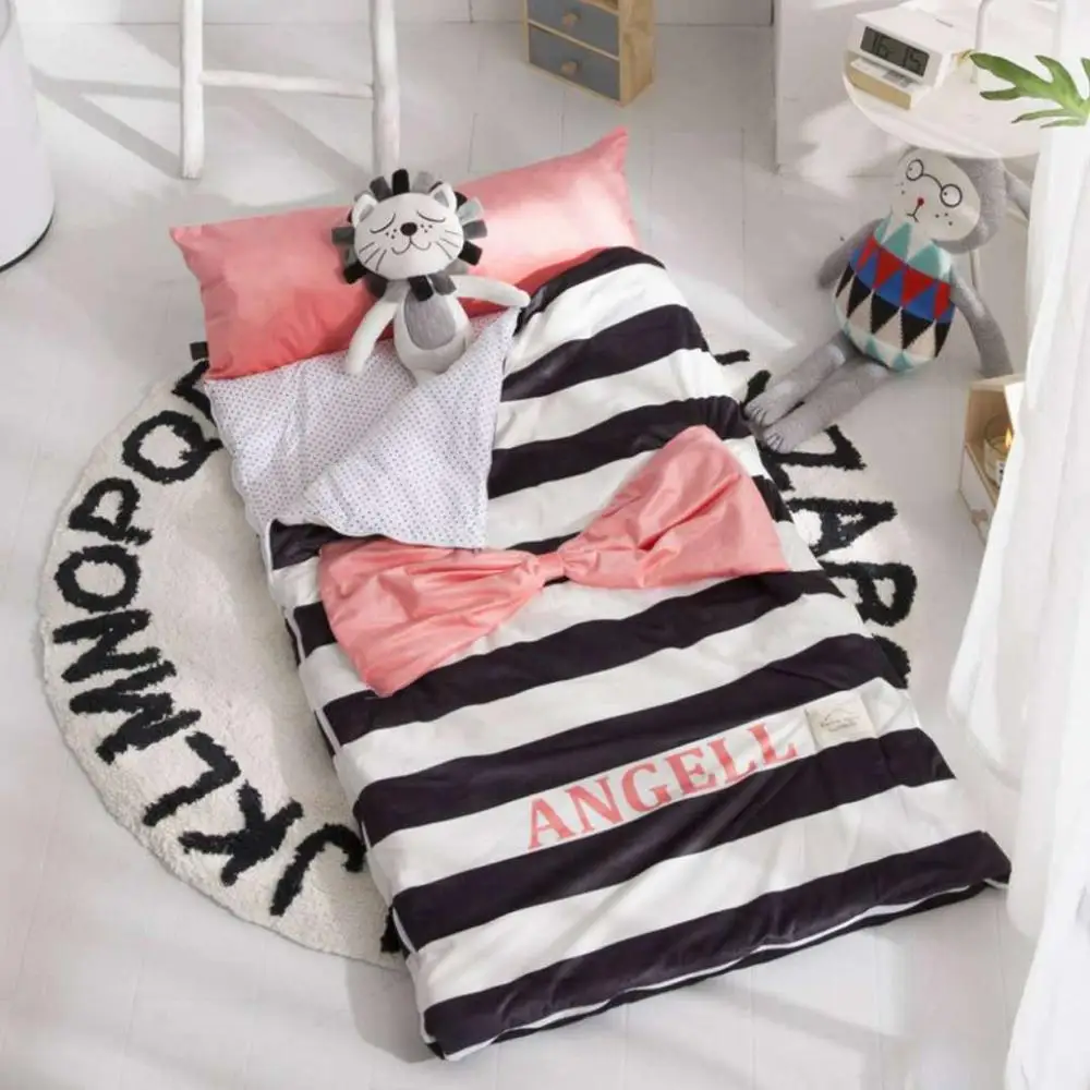 150cm*70cm Kid Sleeping Bag Thicken Quit with Pillow Warm Envelope for Bedroom Multifunctional Children Sleeping Bag - Цвет: Pink bowknot