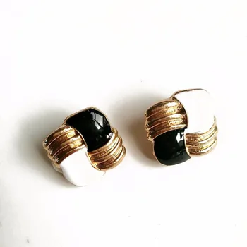 

New Sweet White And Black Color Enamel Square Clip Earring