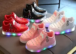 Обувь со светящимися вставками для мальчиков и девочек мода свет Повседневное со стразами мультфильм световой мягкой подошвой Светящиеся