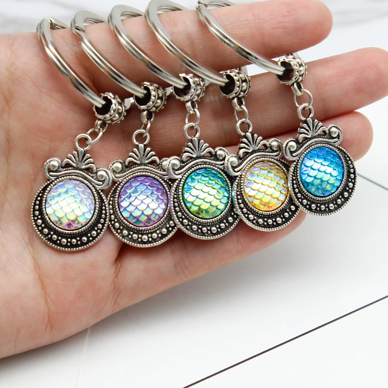 

Mermaid Fashion Personality Keychain Ancient Silver Sculpture Magic Mirror Multicolor Fish Scales Exquisite Accessories